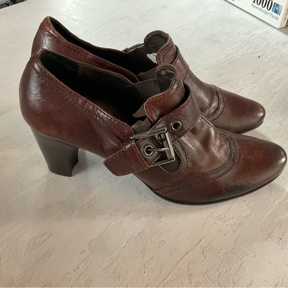 Manas Shoes Leather Low Heels Brown Buckle Comfy Office Womens Size 8.5 - Picture 4 of 8